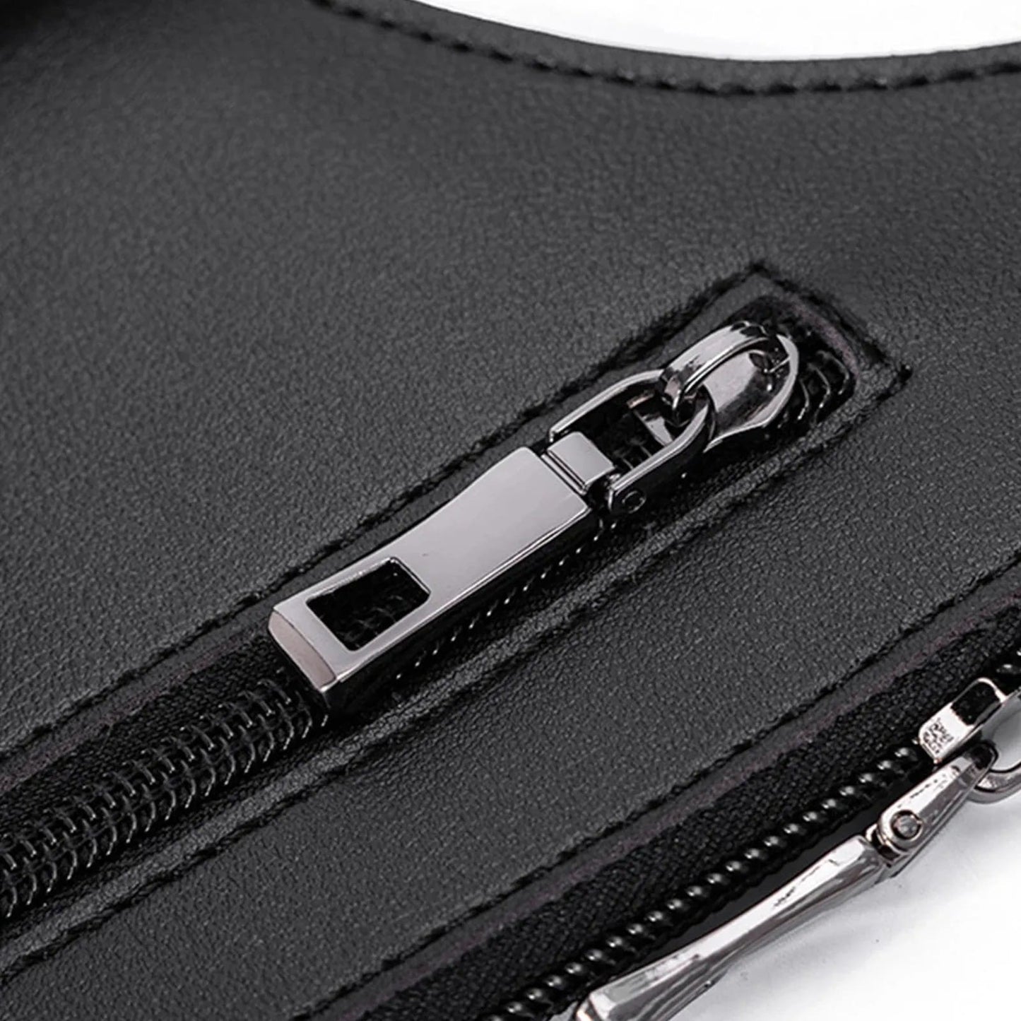 Shoulder bag worn under the arm