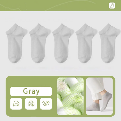 Short tube and medium tube socks