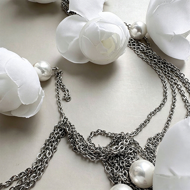 Long floral chain side clip